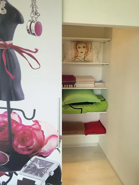Apartment South Park - Louis Eyer Sofia