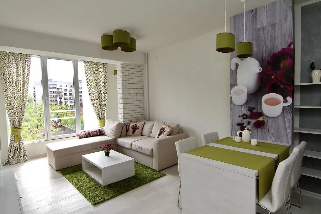 Apartment South Park - Louis Eyer София